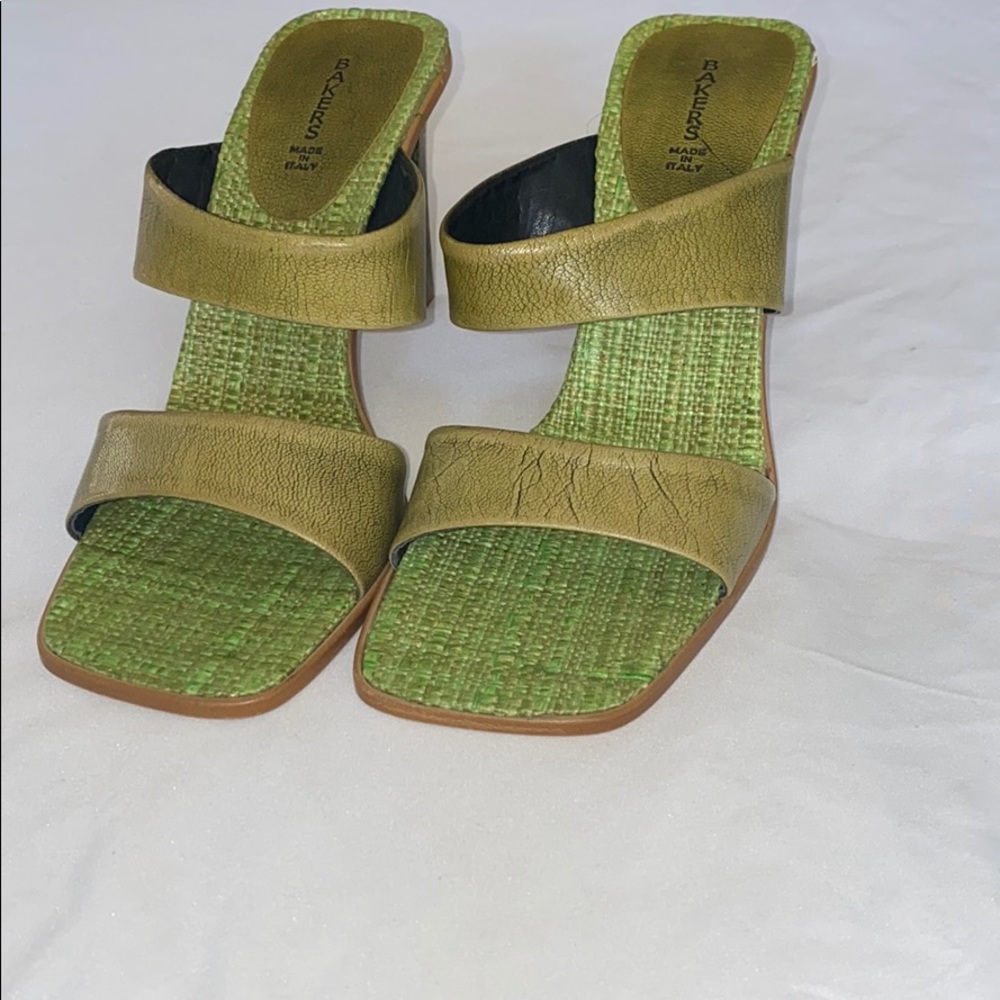 Bakers retro heels
